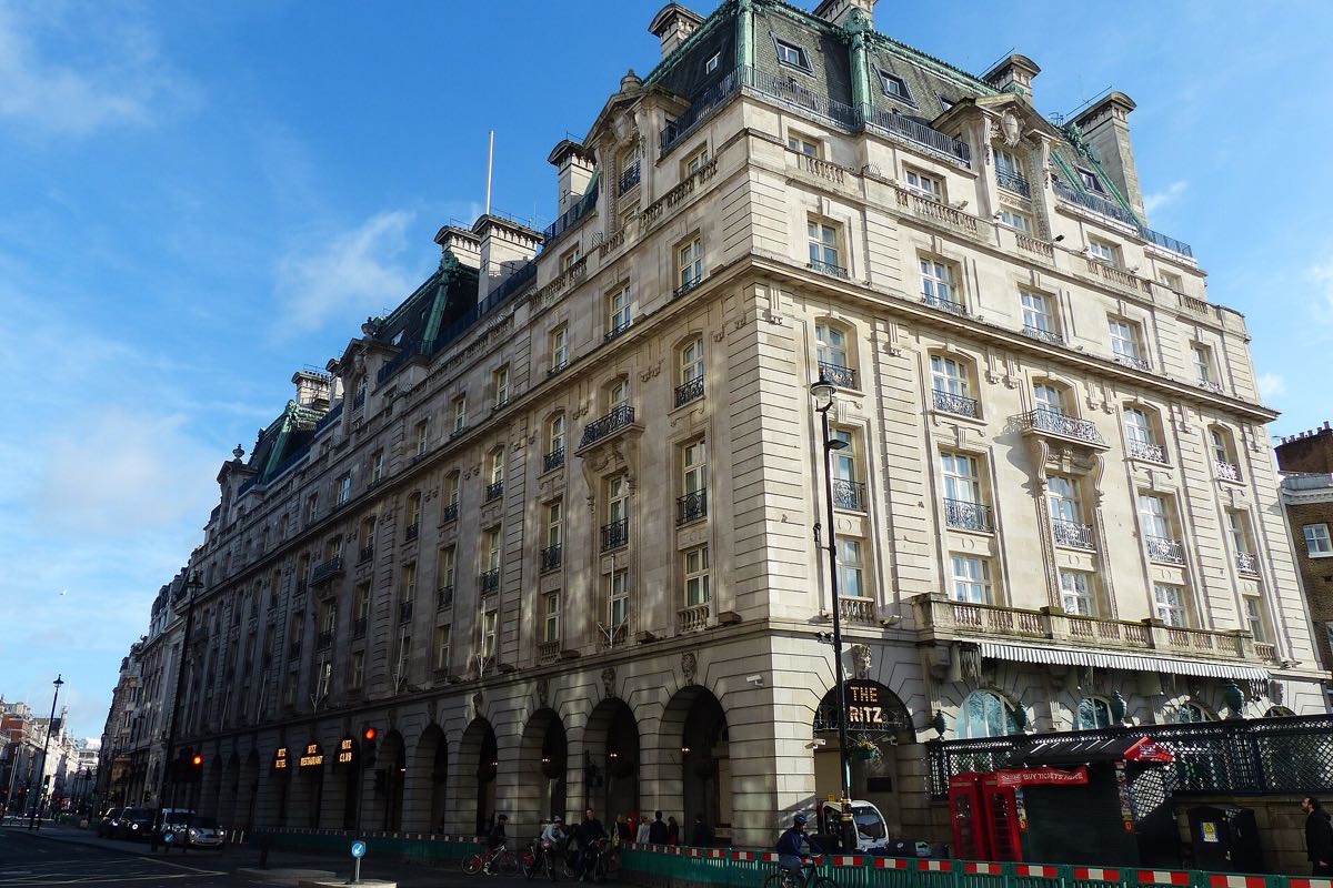 The Ritz London's stone front on Piccadilly